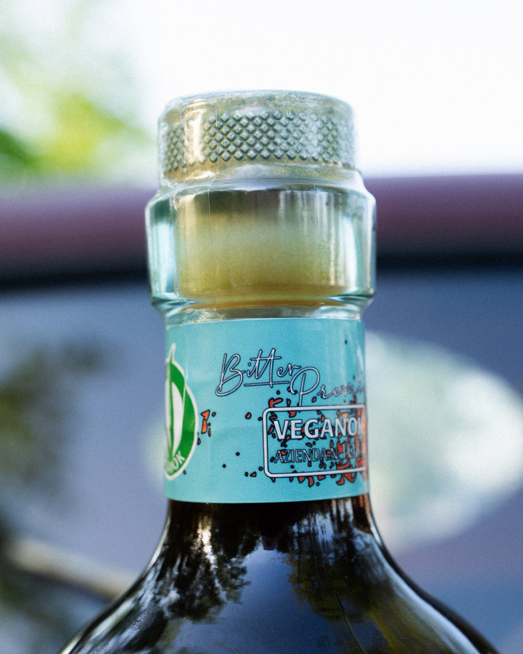 Rabitt Alcohol Free, bitter analcolico al radicchio, servito nel bicchiere