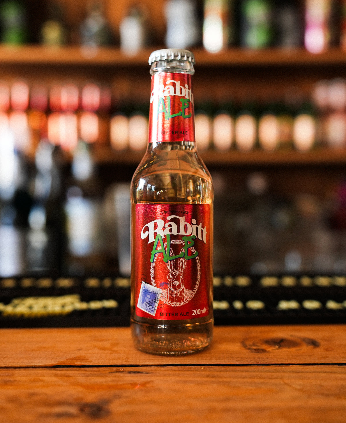 Rabitt Ale, ginger ale artigianale premium in lattina 20cl, lattine in primo piano